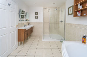 Photo 34- click for photo gallery